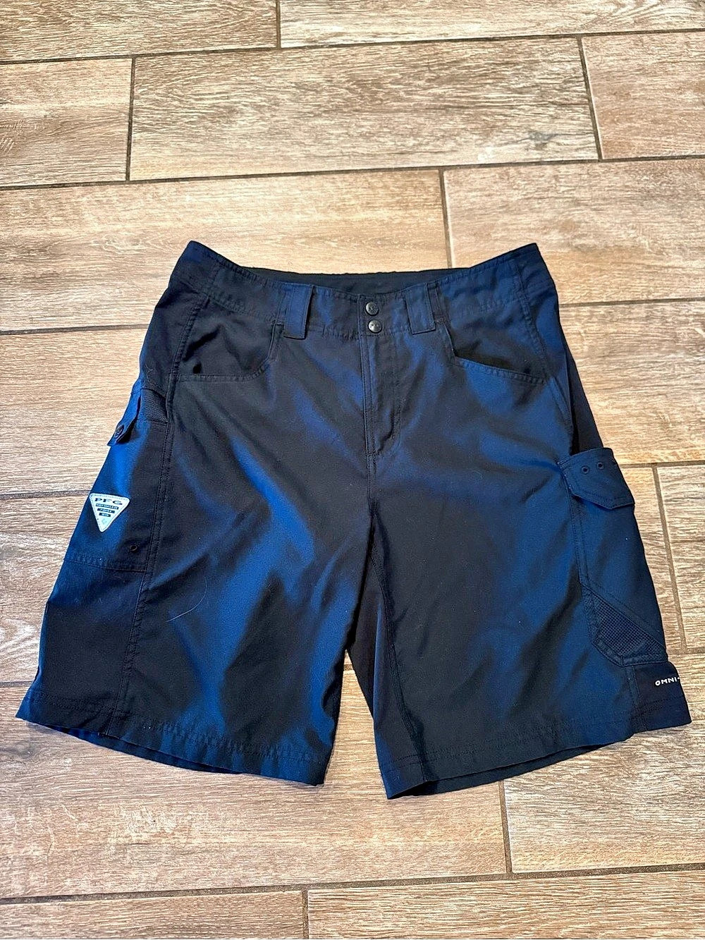 Columbia PFG cargo shorts Black Waist 32